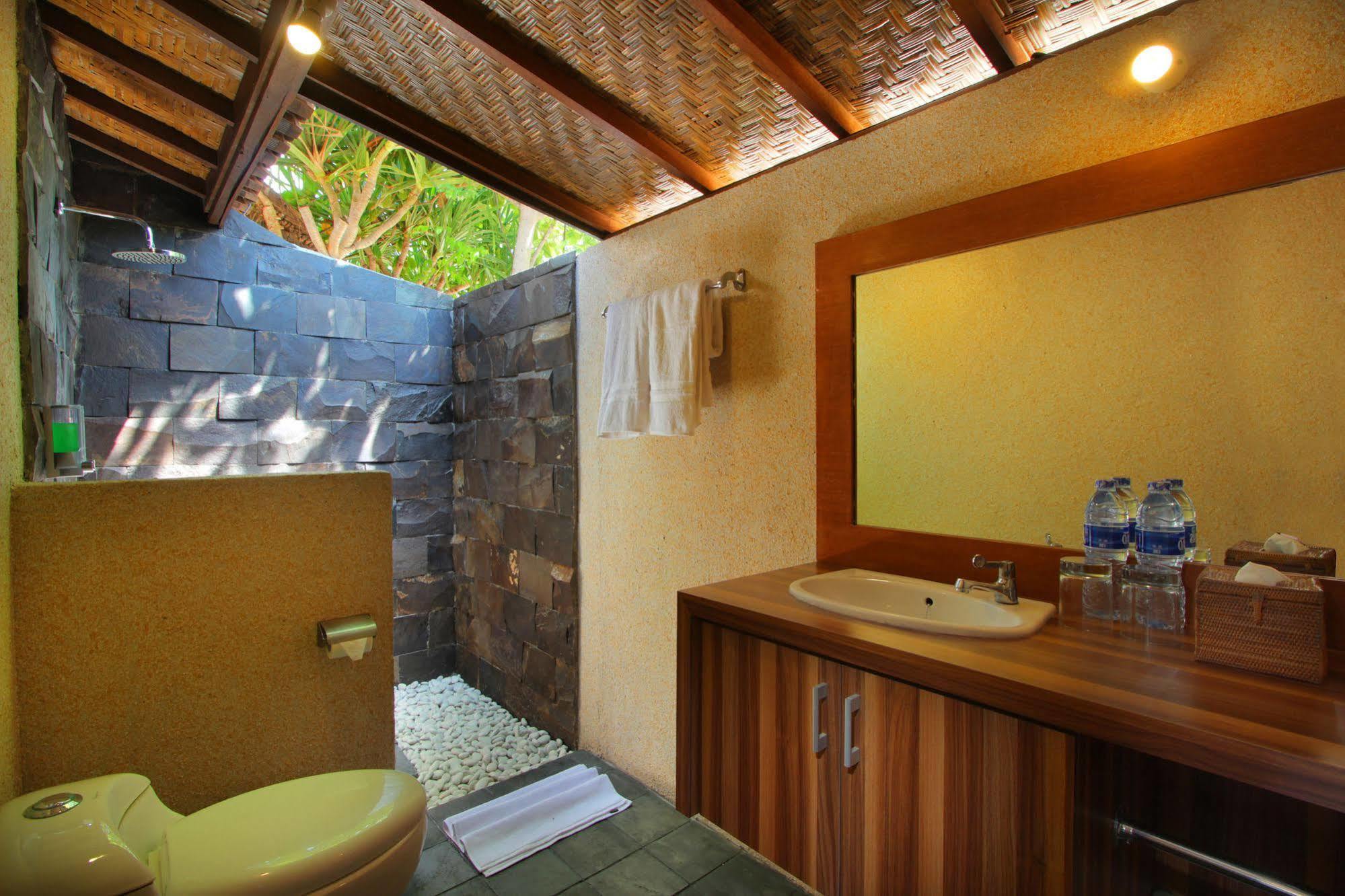Mangrove Paradise Retreat Nusa Lembongan  Exterior photo